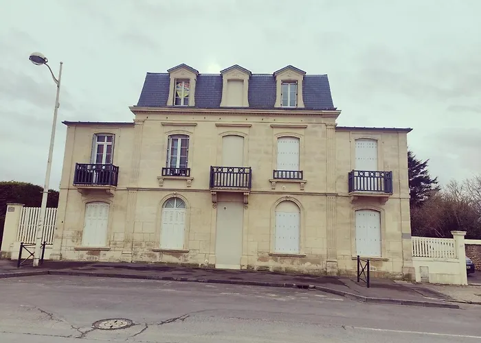 F2 - 30m2 Face A La * Luc-sur-Mer